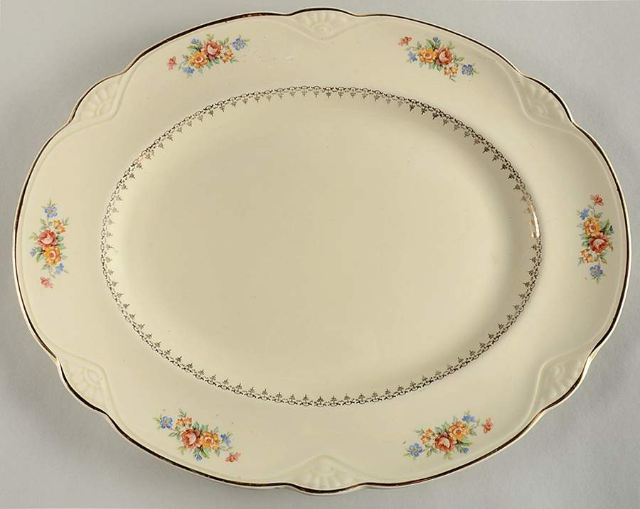 M208 (Marigold Shape) 15" Oval Serving Platter by Homer Laughlin -1