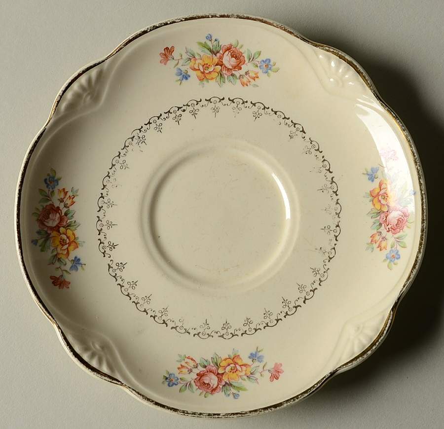 M208 (Marigold Shape) Saucer by Homer Laughlin -1