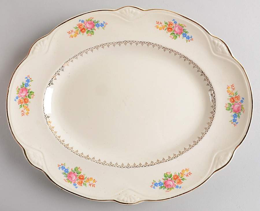 M208 (Marigold Shape) 13" Oval Serving Platter by Homer Laughlin -1