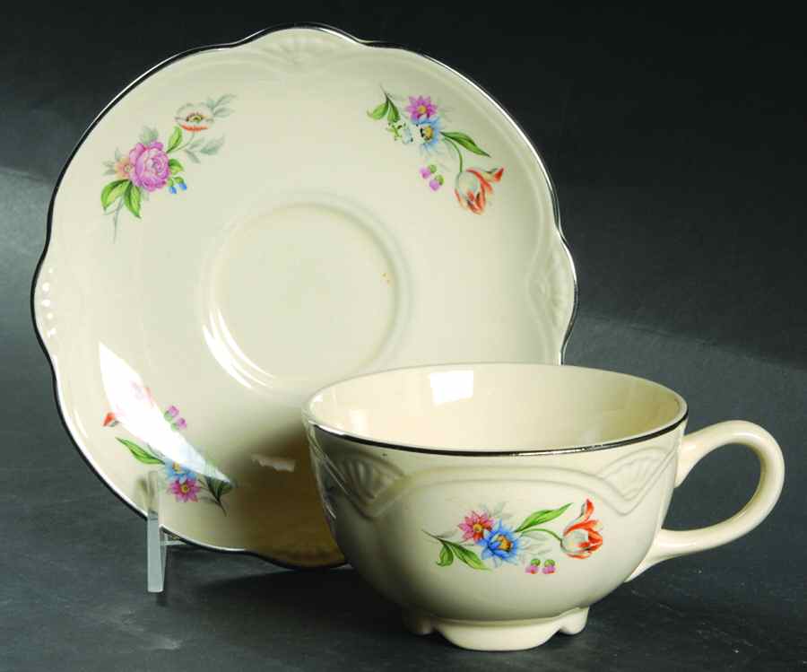 M212 (Marigold) Flat Cup & Saucer Set by Homer Laughlin -1