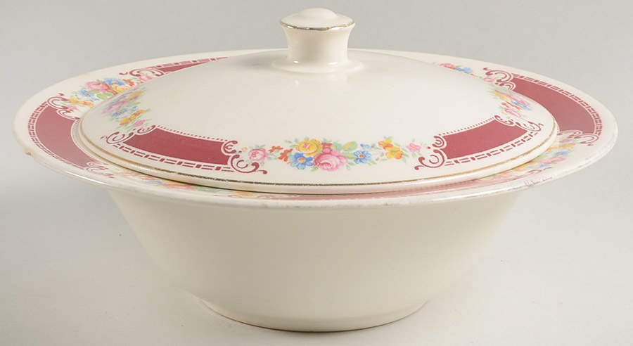 Majestic Round Covered Vegetable-Uses RV9 as Base+CVLRV9 by Homer Laughlin -1