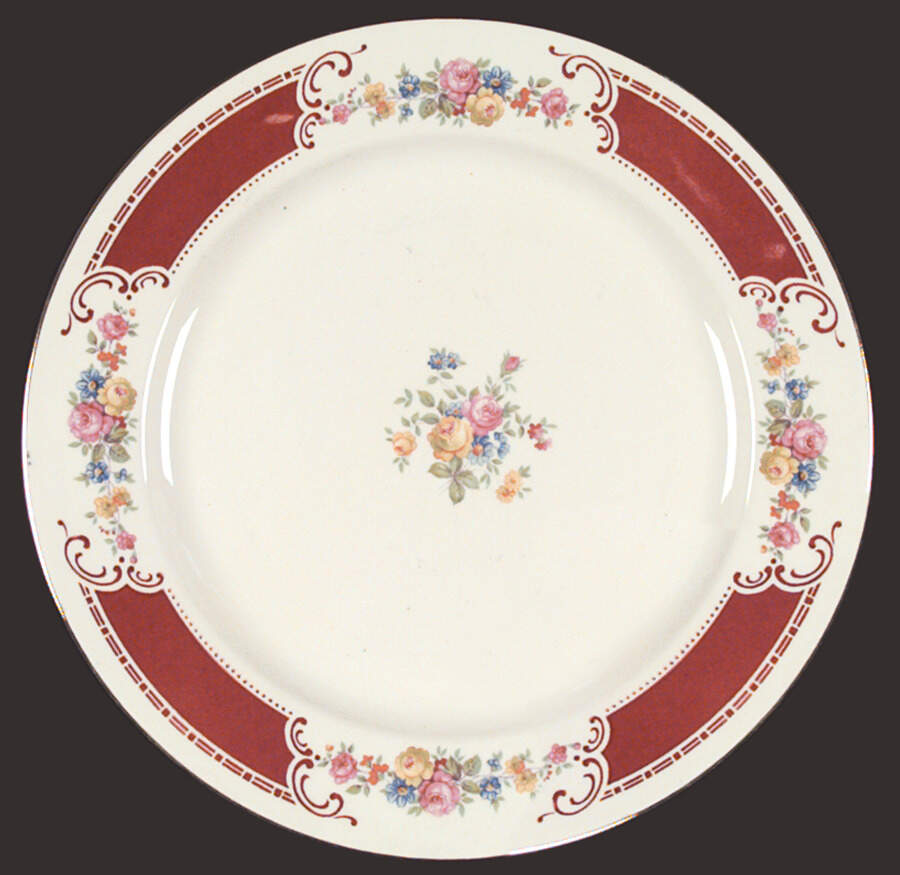 Majestic Dinner Plate by Homer Laughlin -1