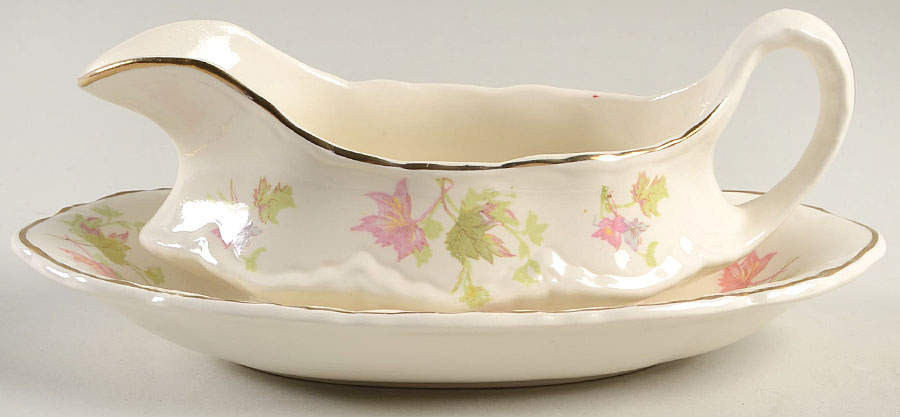Maple Leaf Gravy Boat & Underplate/Relish by Homer Laughlin -1