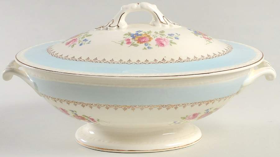 Marilyn Blue Oval Covered Vegetable by Homer Laughlin -1