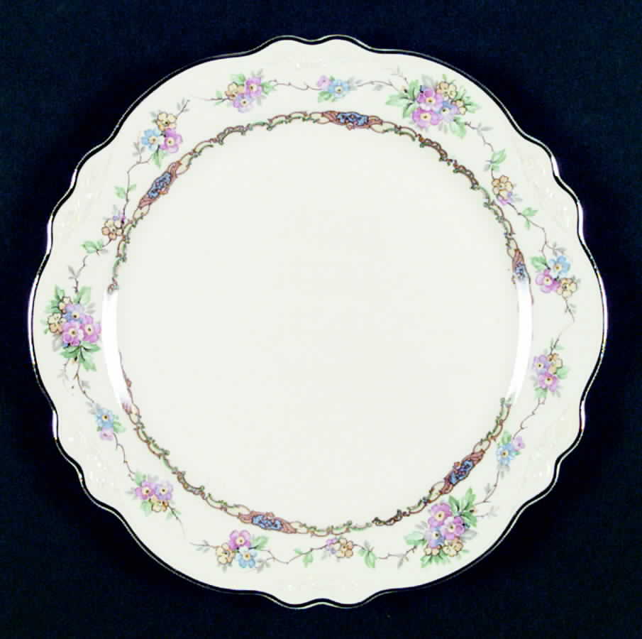 Maude Dinner Plate by Homer Laughlin -1