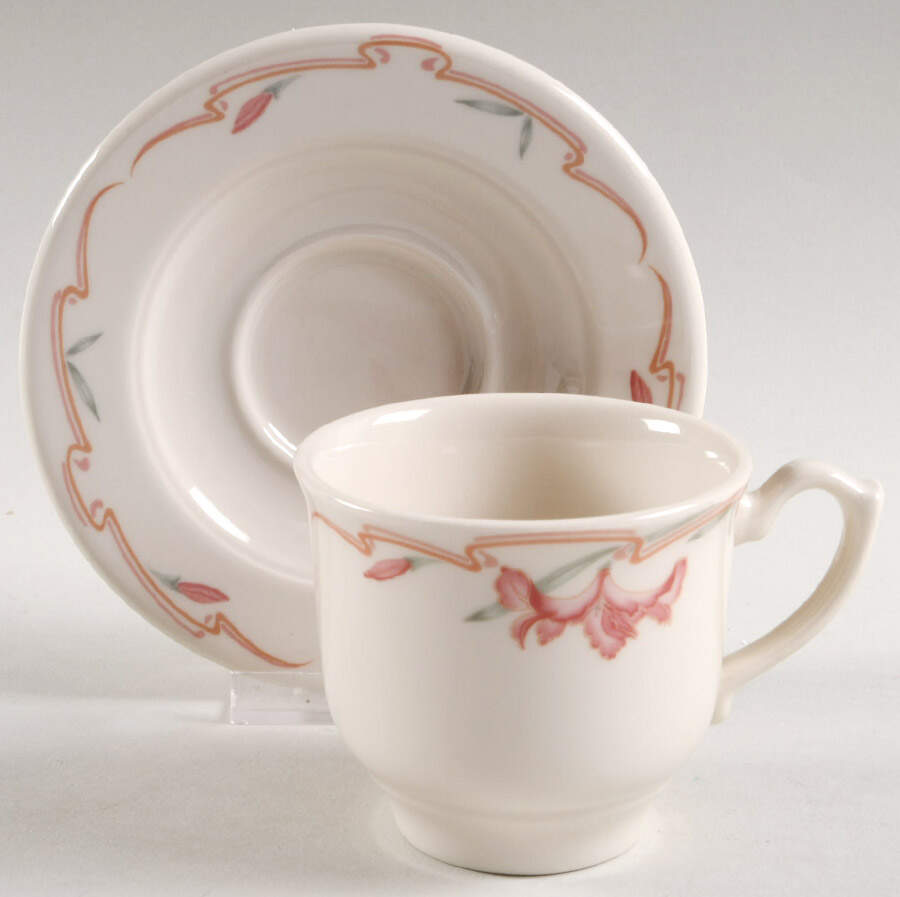 Melody Footed Cup & Saucer Set by Homer Laughlin -1
