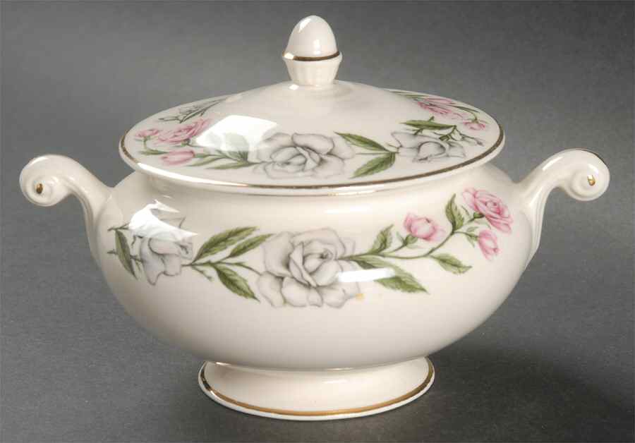 Minuet Sugar Bowl & Lid by Homer Laughlin -1