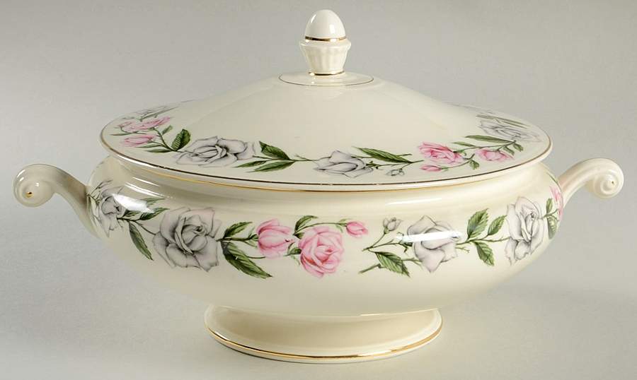 Minuet Round Covered Vegetable by Homer Laughlin -1
