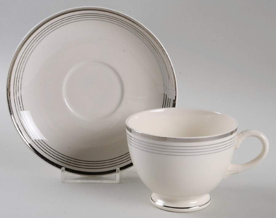 N1219 Footed Cup & Saucer Set by Homer Laughlin -1