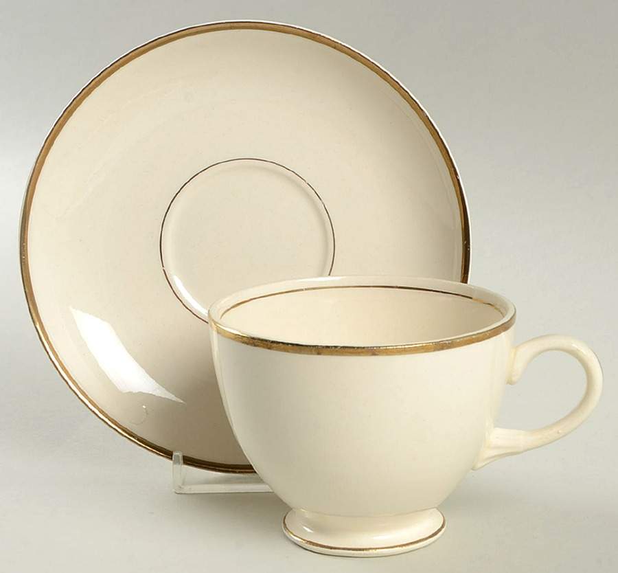 N1223 Footed Cup & Saucer Set by Homer Laughlin -1