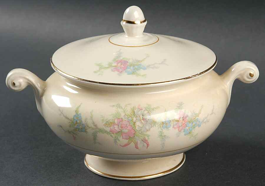 N1578 Sugar Bowl & Lid by Homer Laughlin -1