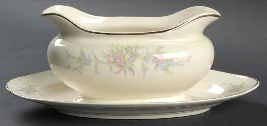 N1578 Gravy Boat with Attached Underplate by Homer Laughlin -1