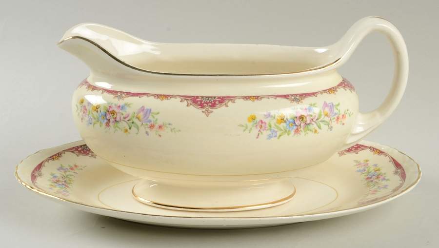 N1583 Gravy Boat & Underplate/Relish by Homer Laughlin -1