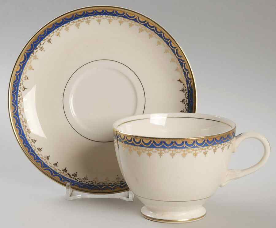 N1617 Footed Cup & Saucer Set by Homer Laughlin -1