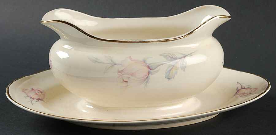 N1750 Gravy Boat with Attached Underplate by Homer Laughlin -1