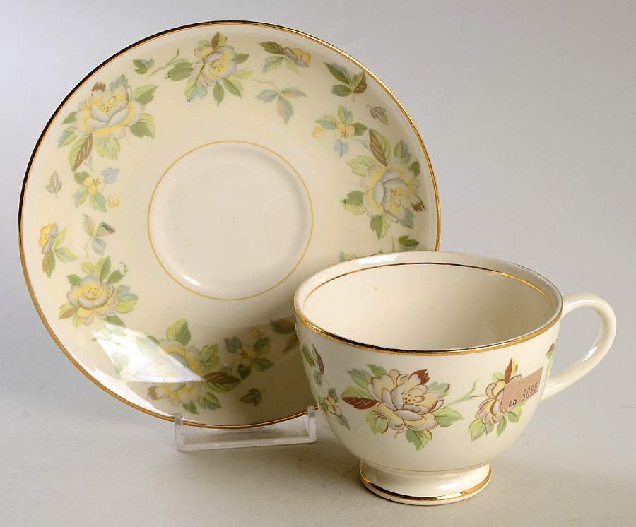 N1755 Footed Cup & Saucer Set by Homer Laughlin -1