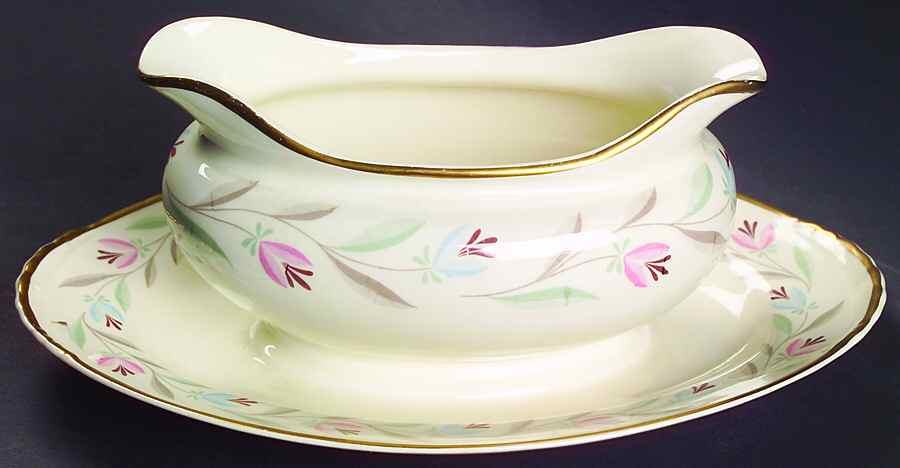 Nantucket Gravy Boat with Attached Underplate by Homer Laughlin -1