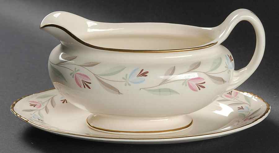 Nantucket Gravy Boat & Underplate/Relish by Homer Laughlin -1