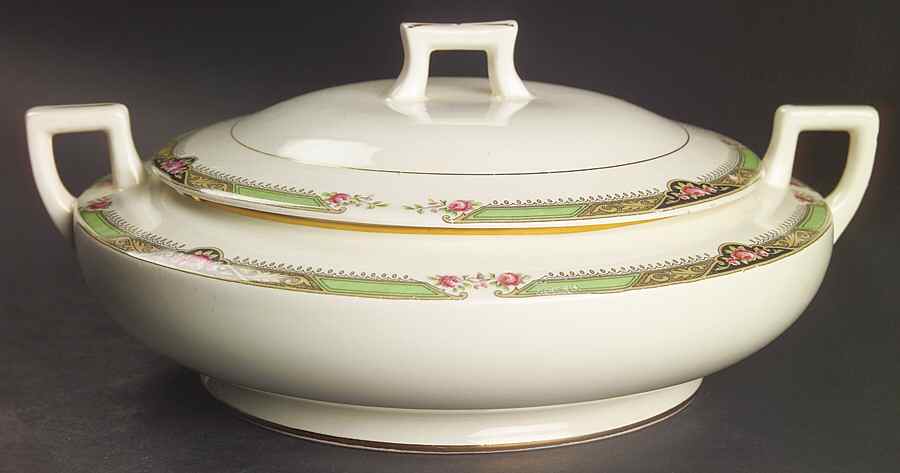 Neville Round Covered Vegetable by Homer Laughlin -1