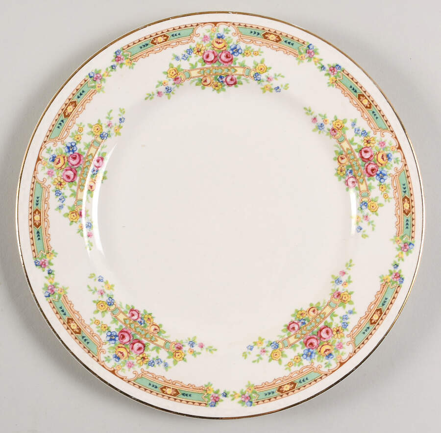 Primuline Luncheon Plate by Homer Laughlin -1