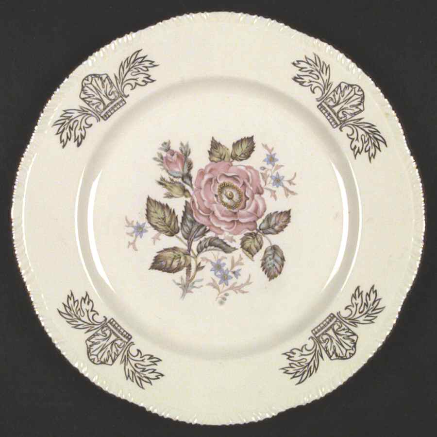Queen Esther Dinner Plate by Homer Laughlin -1