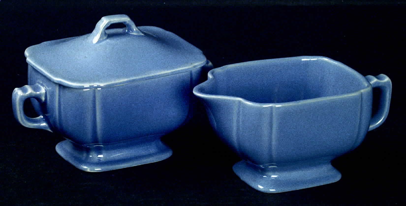 Riviera Mauve Blue Sugar Bowl & Lid by Homer Laughlin -1