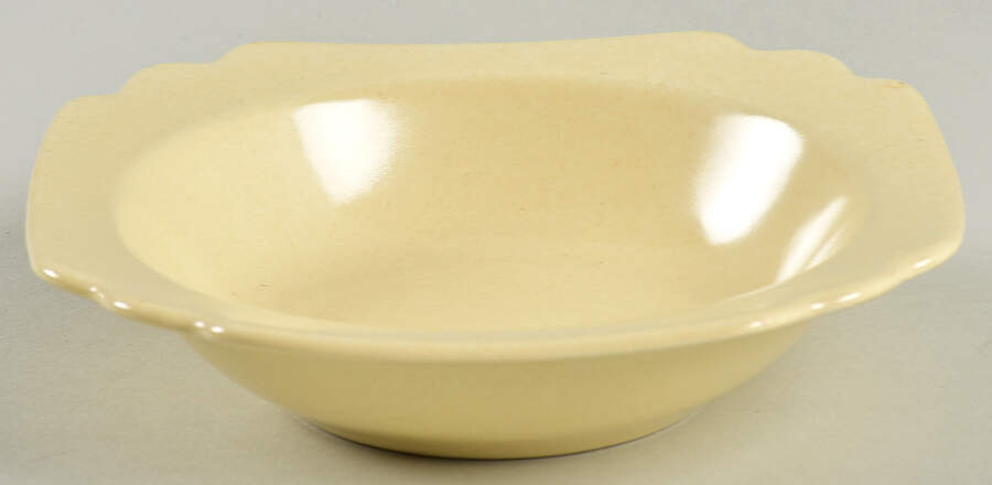 Riviera Ivory Rim Fruit/Dessert (Sauce) Bowl by Homer Laughlin -1