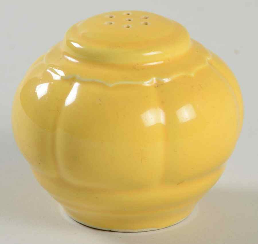 Riviera Yellow Pepper Shaker by Homer Laughlin -1
