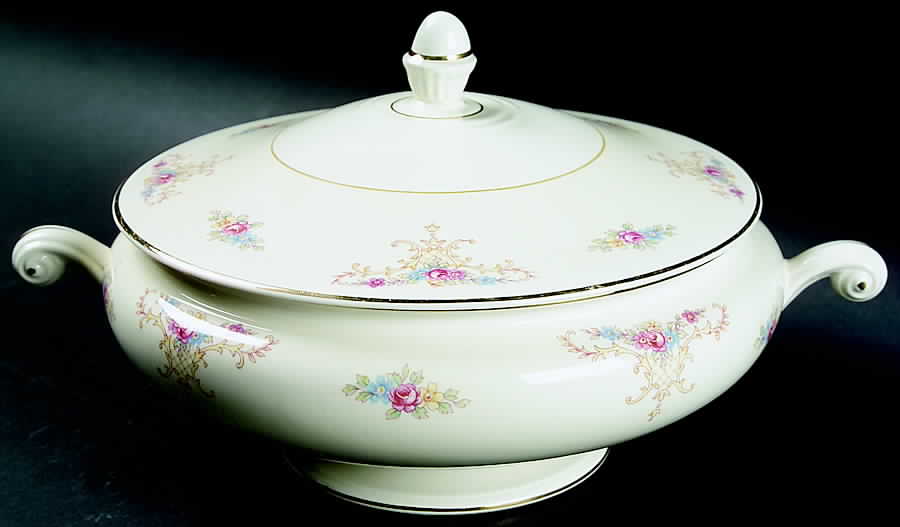 Rochelle Round Covered Vegetable by Homer Laughlin -1