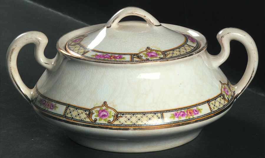 Rose & Lattice (Empress) Sugar Bowl & Lid by Homer Laughlin -1