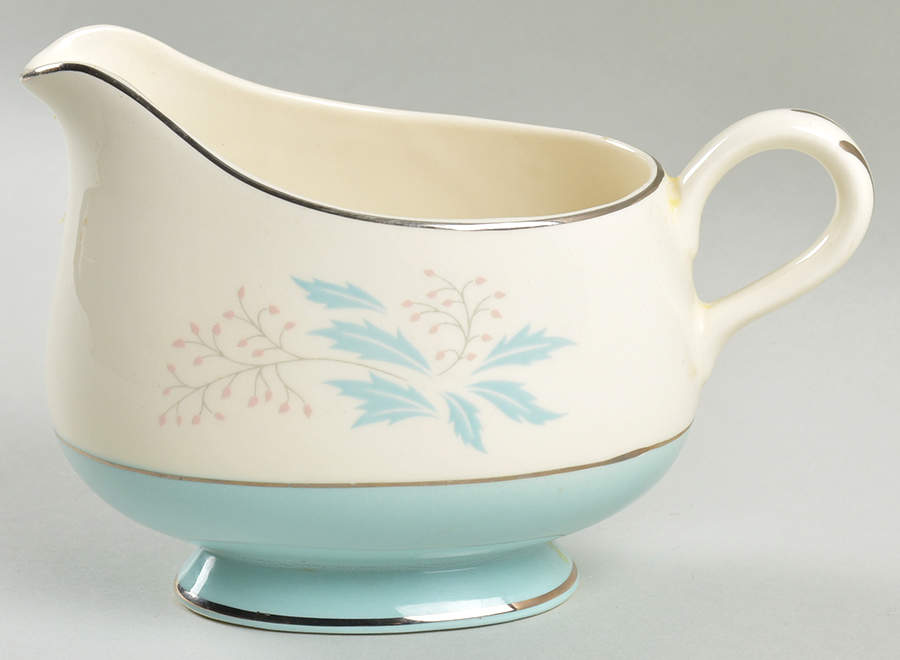 Romance Gravy Boat by Homer Laughlin -1