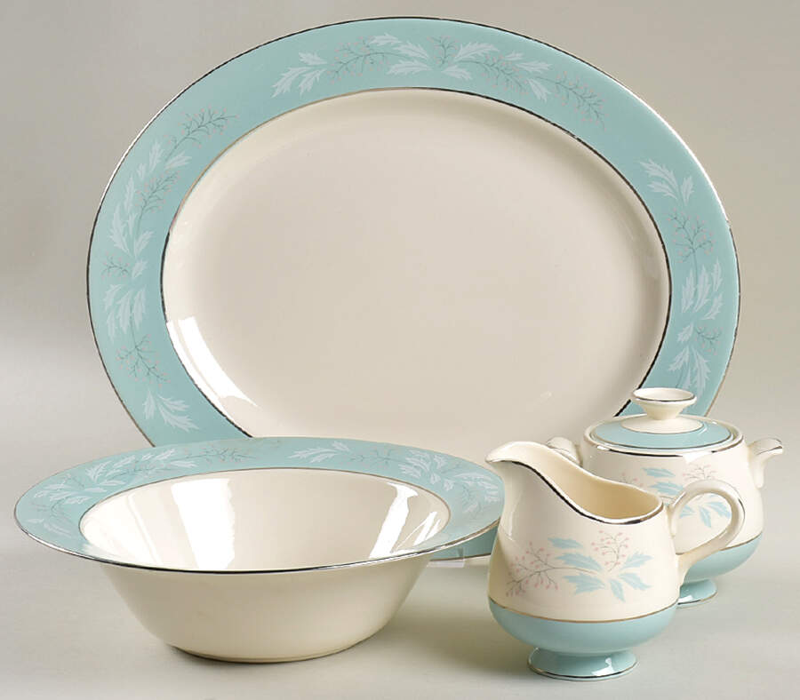 Romance 5 Piece Hostess Set by Homer Laughlin -1