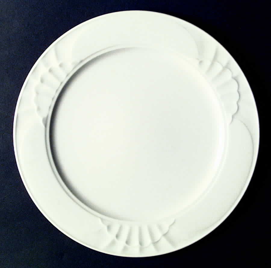 Royale Dinner Plate by Homer Laughlin -1