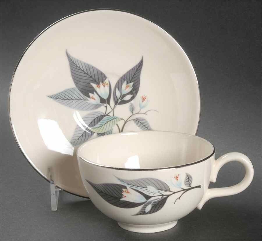 Lotus Hai (Rhythm Shape) Flat Cup & Saucer Set by Homer Laughlin -1