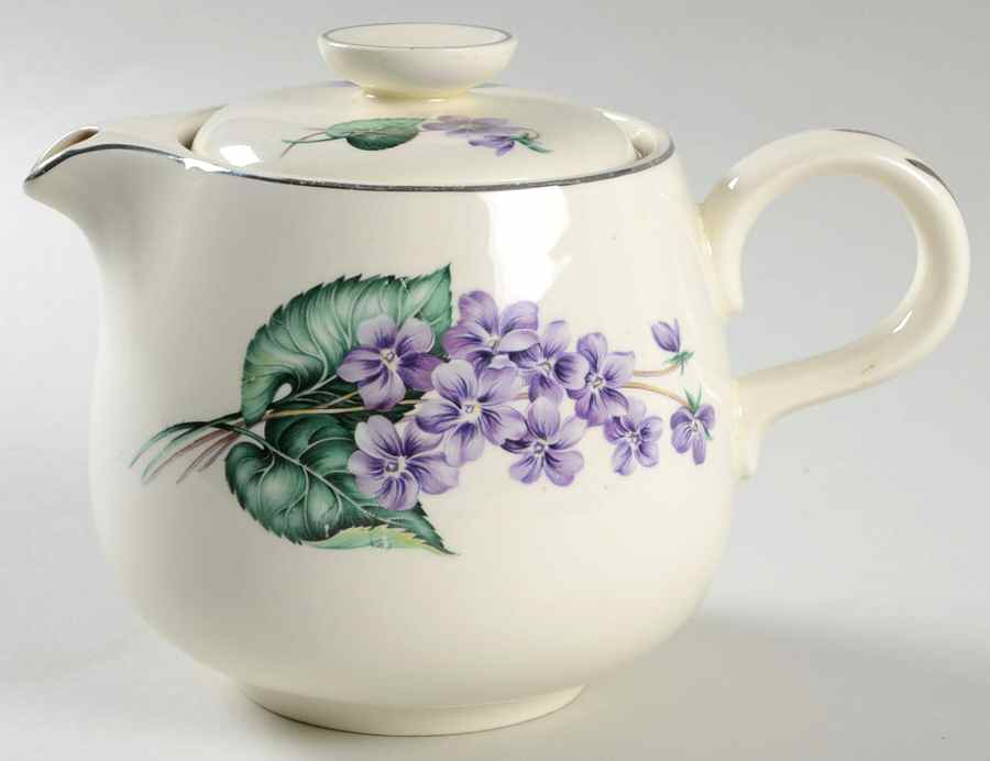 RY153 Teapot & Lid by Homer Laughlin -1