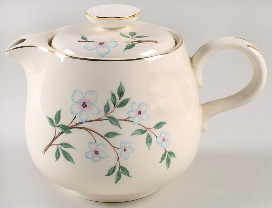 RY168 Teapot & Lid by Homer Laughlin -1