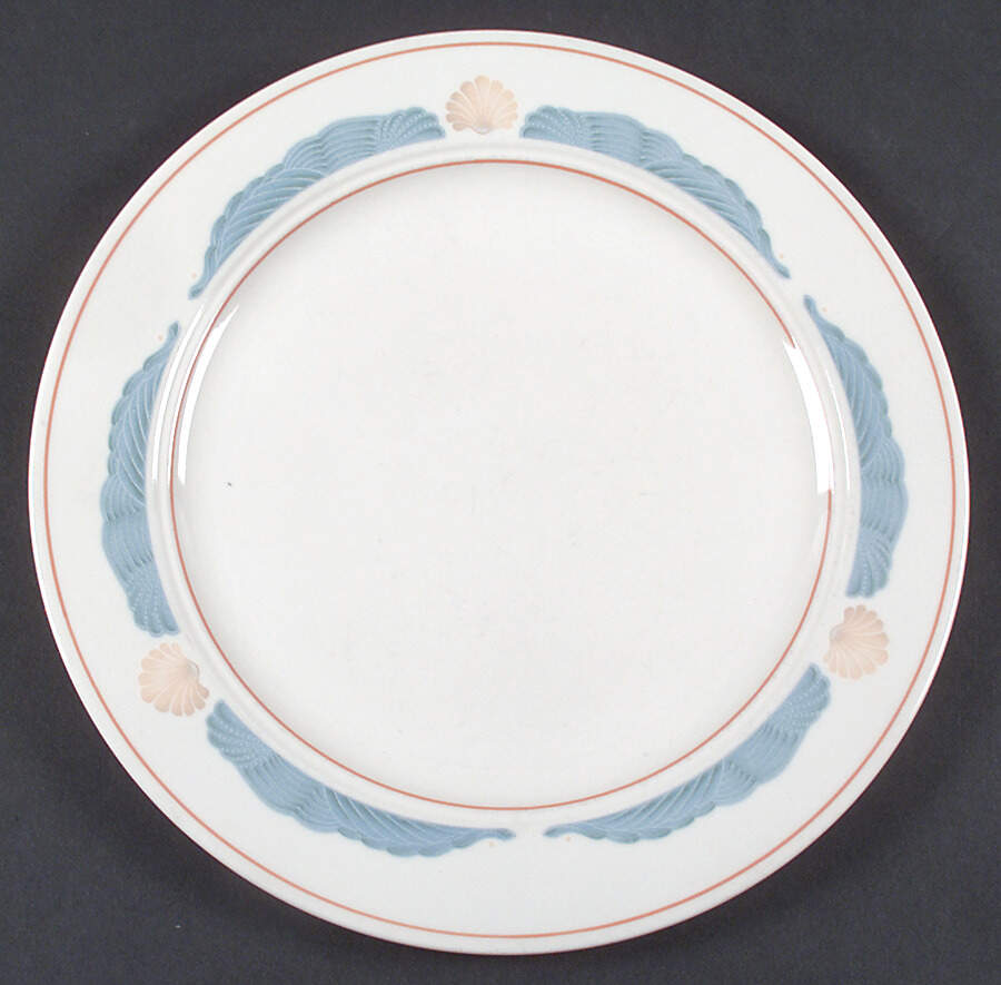 Seashell Dinner Plate by Homer Laughlin -1