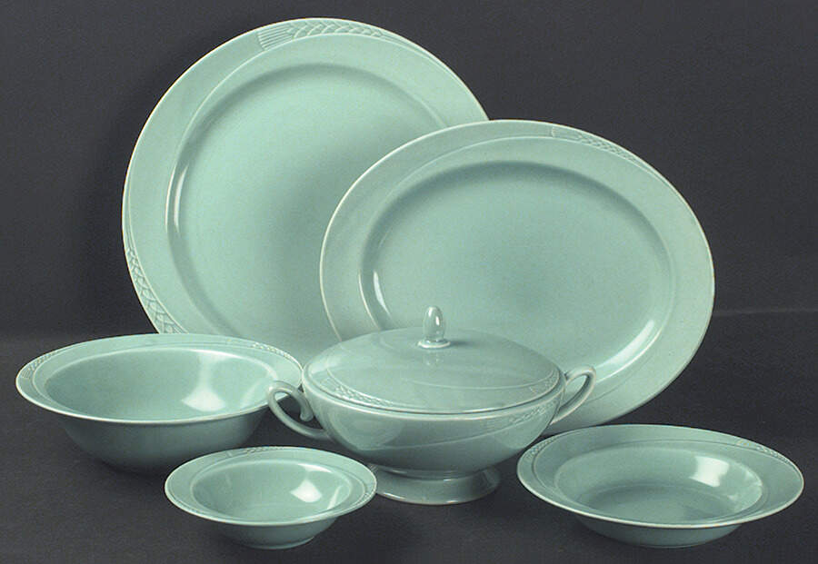Serenade Green 12" Oval Serving Platter by Homer Laughlin -1