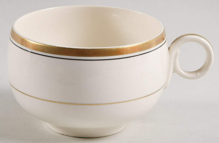 Sovereign Flat Cup by Homer Laughlin -1