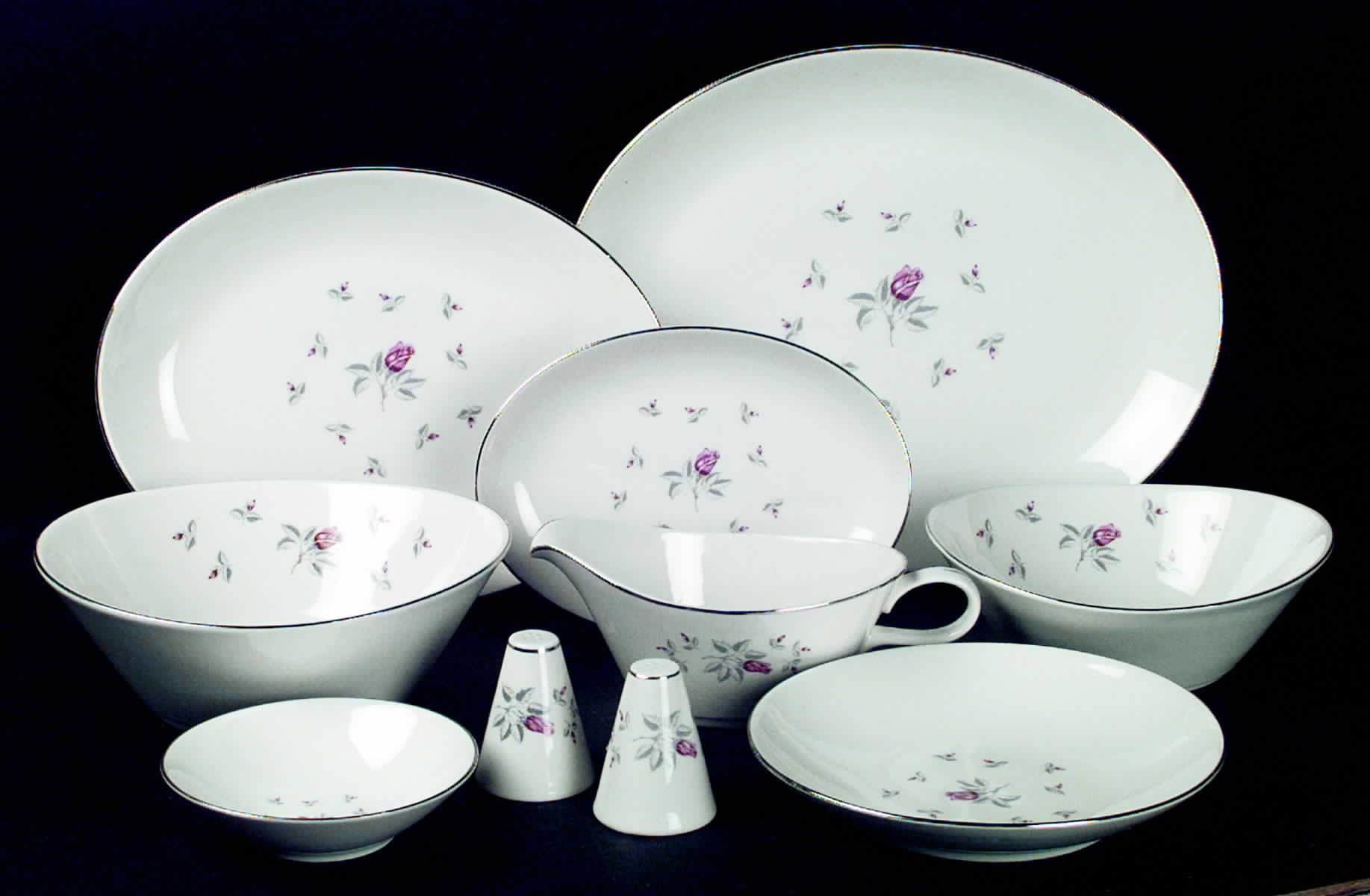 Spring Rose 11" Oval Serving Platter by Homer Laughlin -1