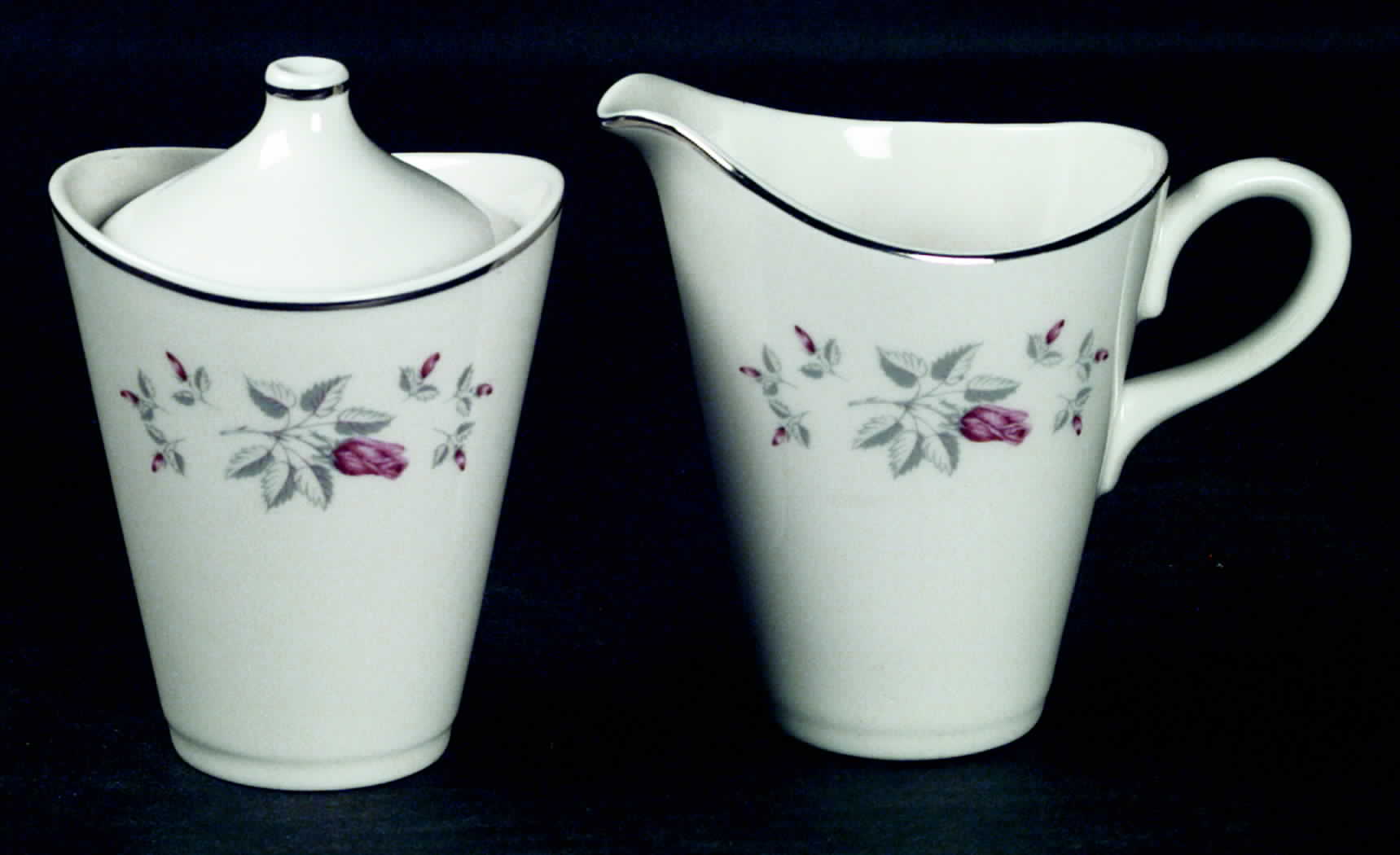 Spring Rose Creamer by Homer Laughlin -1