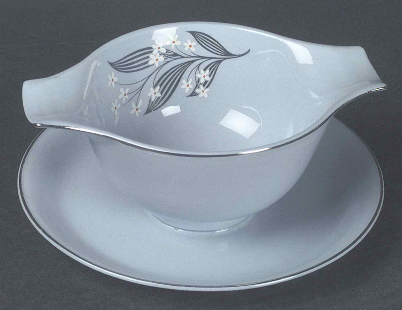 Stardust Gravy Boat with Attached Underplate by Homer Laughlin -1