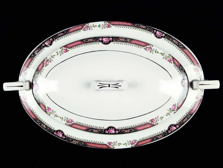 K4424 Oval Covered Vegetable by Homer Laughlin -1