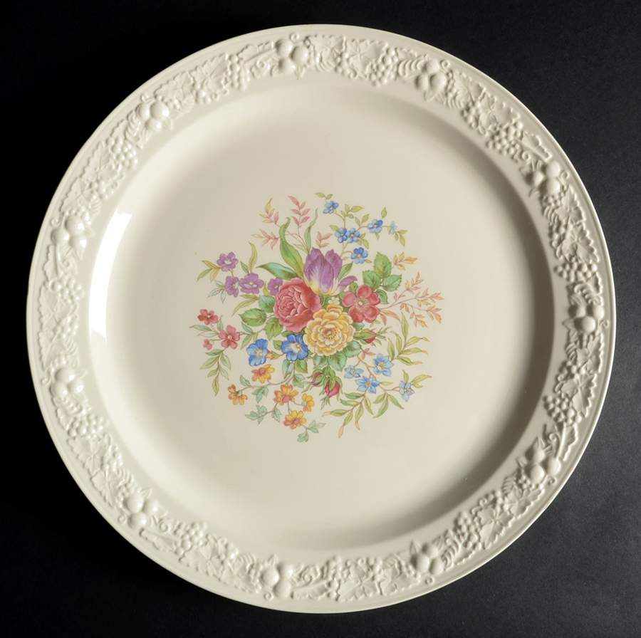 TH11 13" Chop Plate (Round Platter) by Homer Laughlin -1