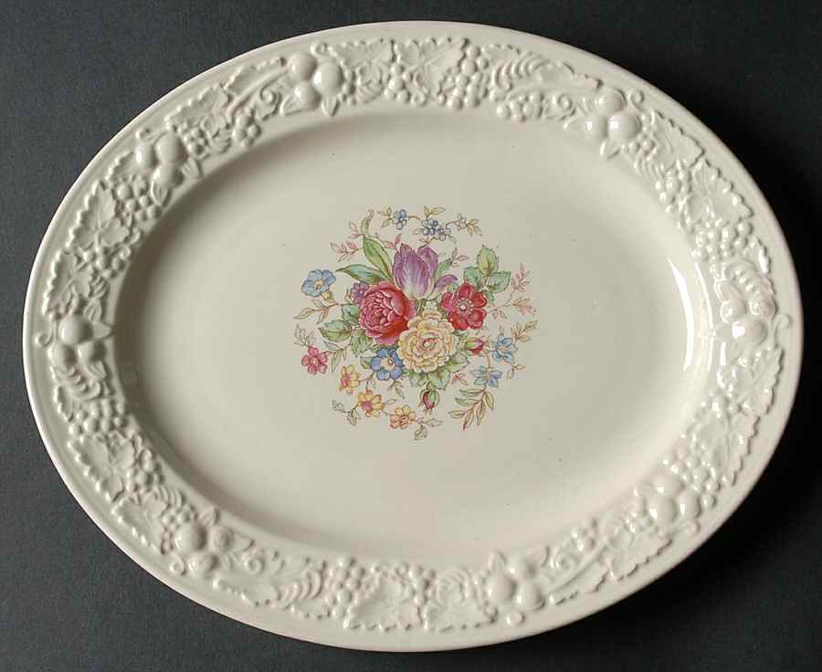 TH11 Relish/Gravy Underplate by Homer Laughlin -1