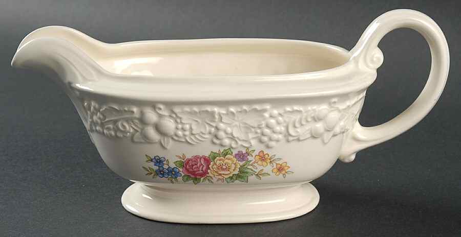 TH11 Gravy Boat by Homer Laughlin -1