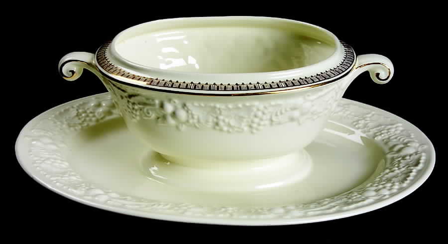 TH14 Gold Gravy Boat with Attached Underplate by Homer Laughlin -1