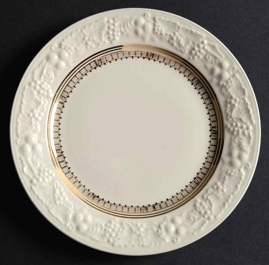 TH14 Gold Bread & Butter Plate by Homer Laughlin -1