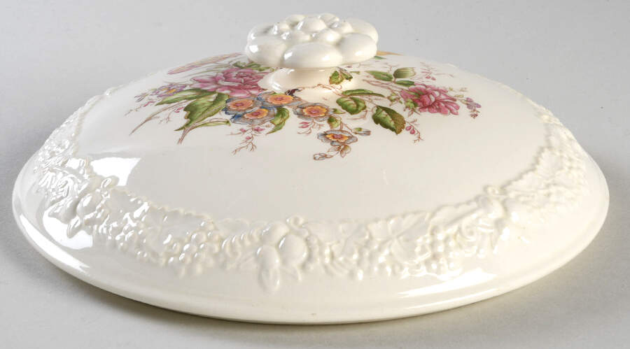 TH6 Lid for Round Vegetable by Homer Laughlin -1