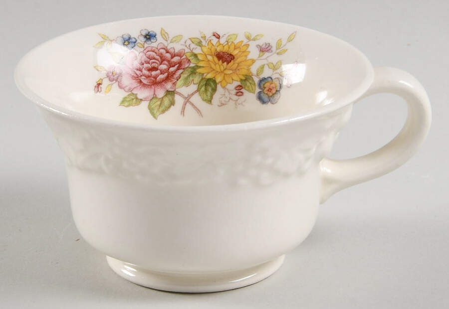 TH6 Footed Demitasse Cup by Homer Laughlin -1